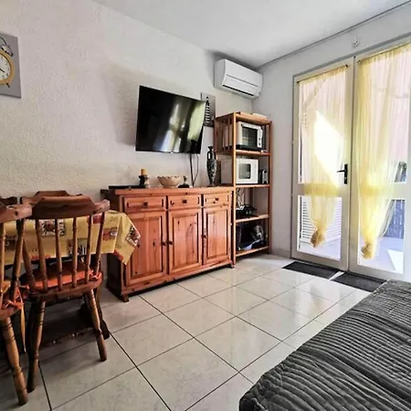 3 For 6 People Apartment *