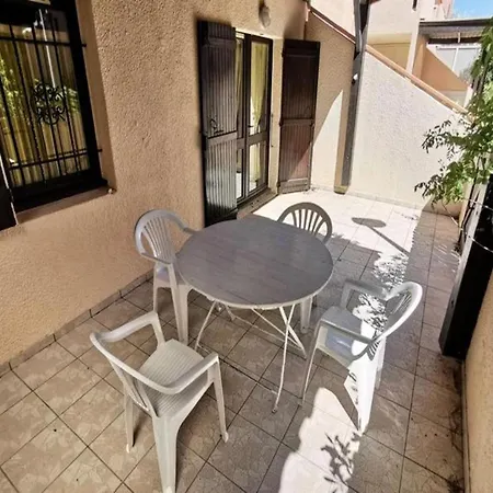 Apartment 3 For 6 People