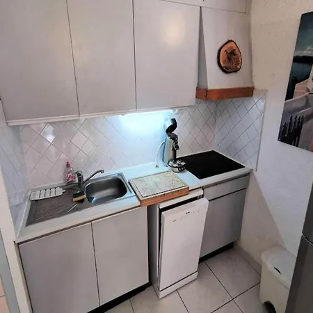 Apartment 3 For 6 People Leucate